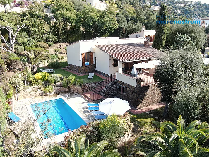 Villa ideal para disfrutar de unas vacaciones familiares en una zona tranquila.